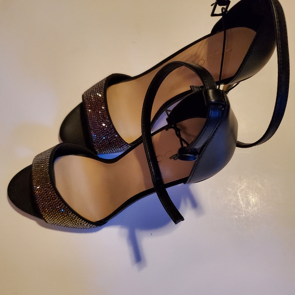 Black Stilleto Heel - Picture 5 of 16